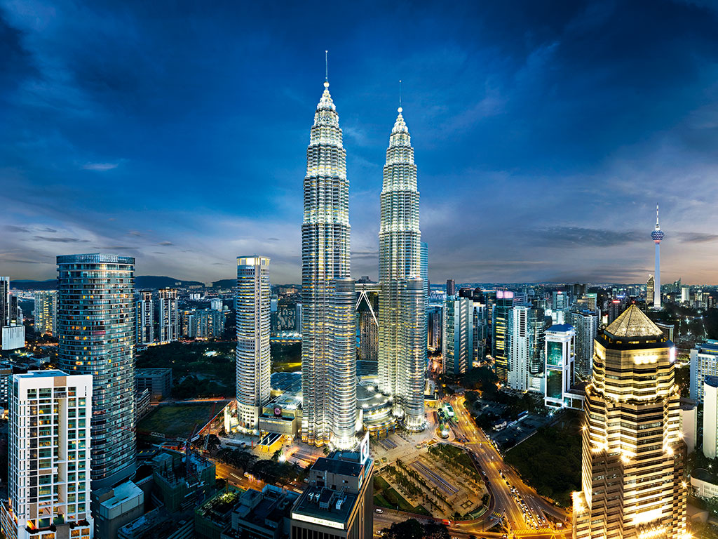 Petronas-Towers-in-Kuala-Lumpur.jpg